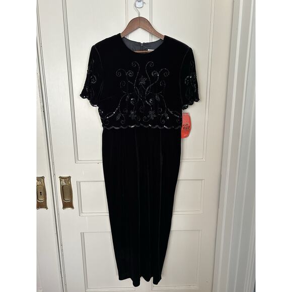 R&M Richards by Karen Wong Beaded Velvet Formal Dress Womens Size 14P Black NWT - Picture 1 of 10